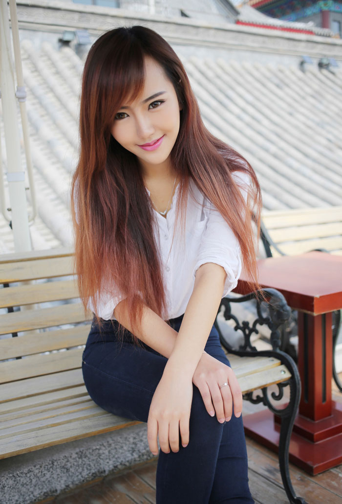 优星馆赵婉妮甜美笑容迷人