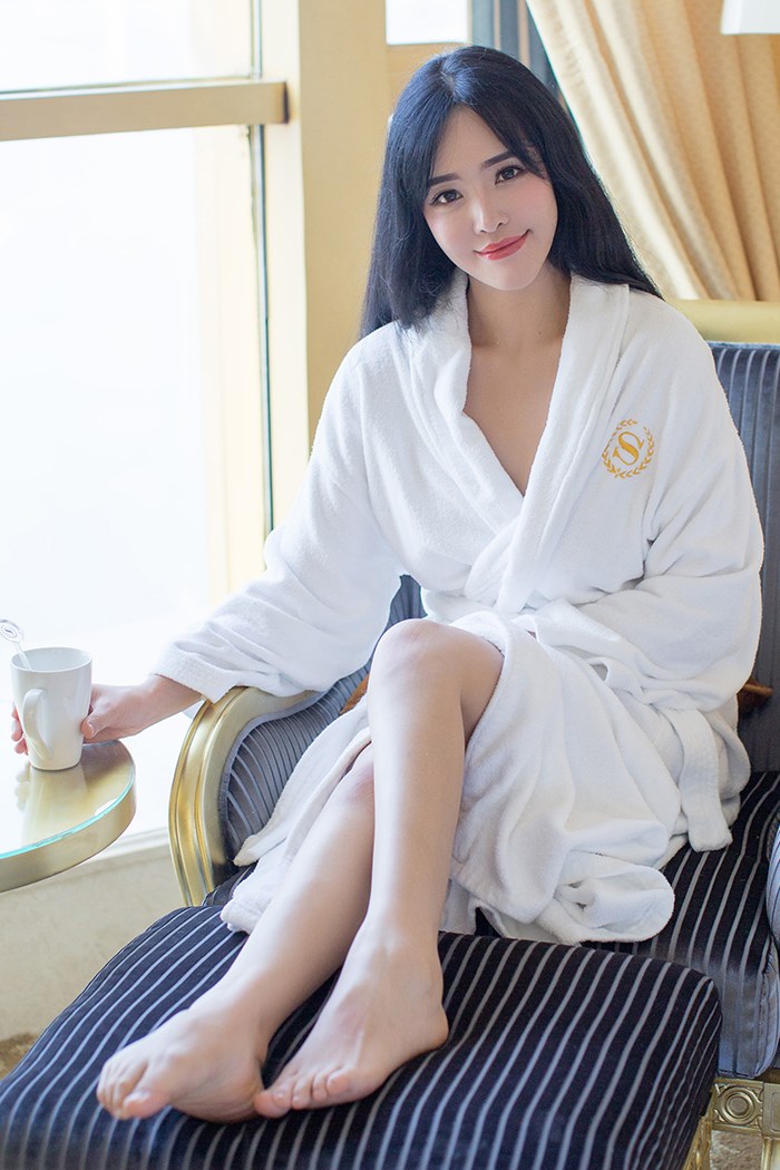 性感女仆刘钰儿火辣诱惑