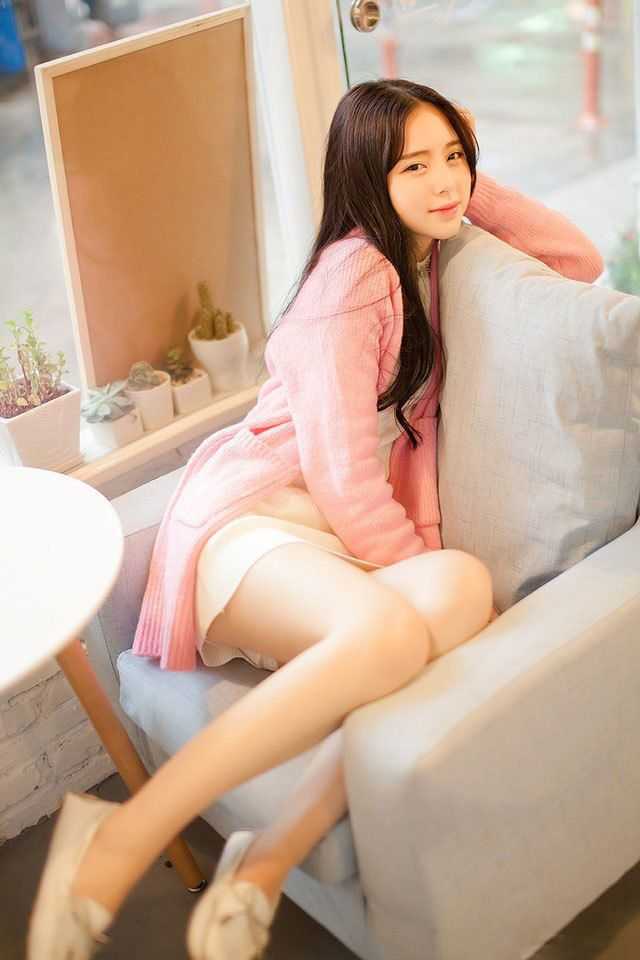 热闹非凡的姐妹们