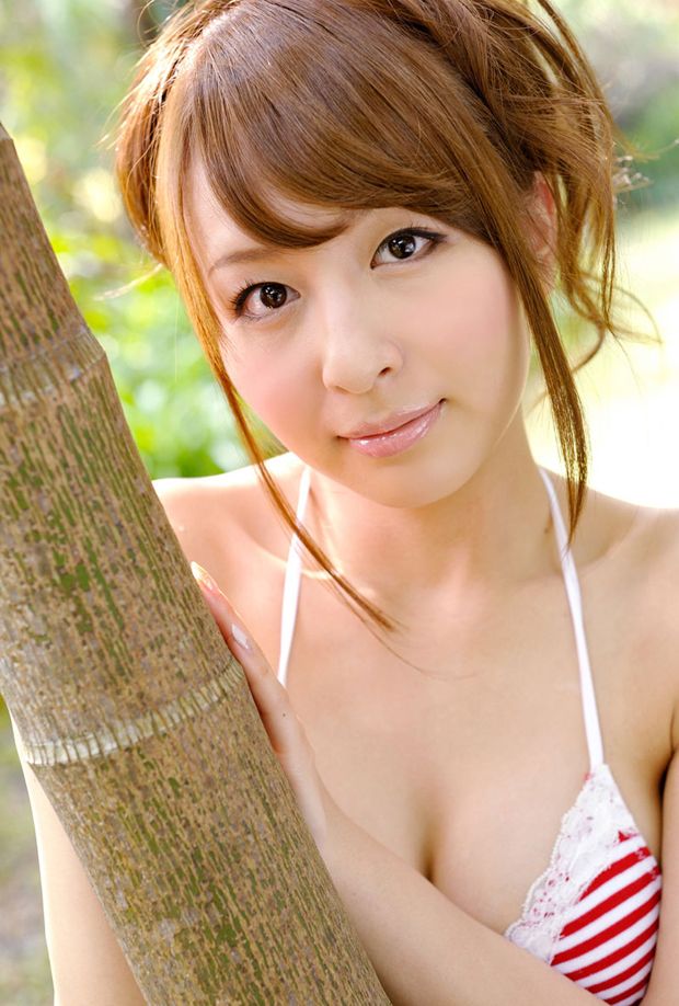 希崎ジェシカ的日本泳装诱惑照