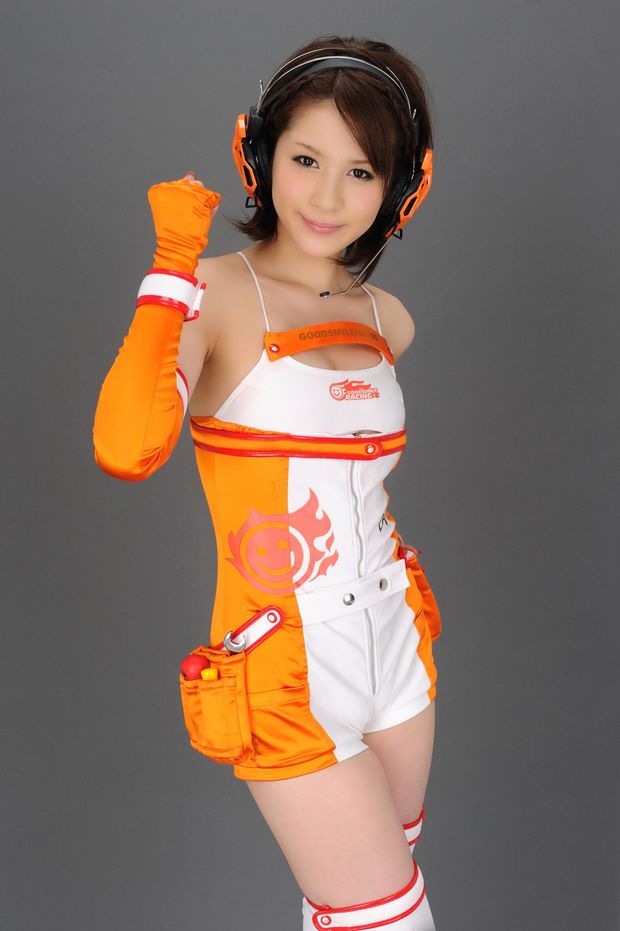 性感黄色F1美女车模，赛服抢眼