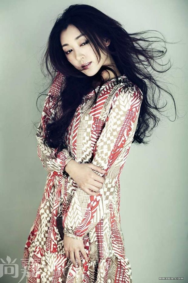 姜鸿时装片：完美气质展现