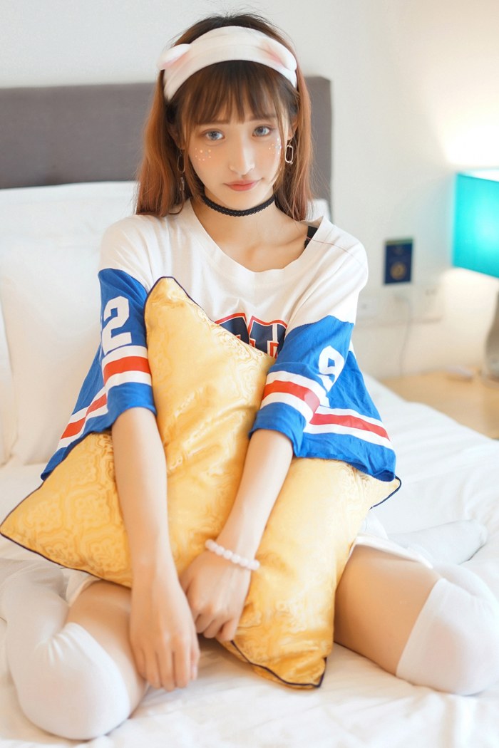 小狐狸贝壳制服诱惑，甜美迷人性感诱惑