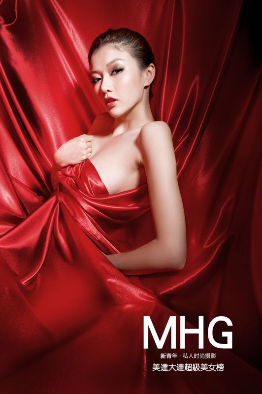 赵芸高清写真，美如血凤凰