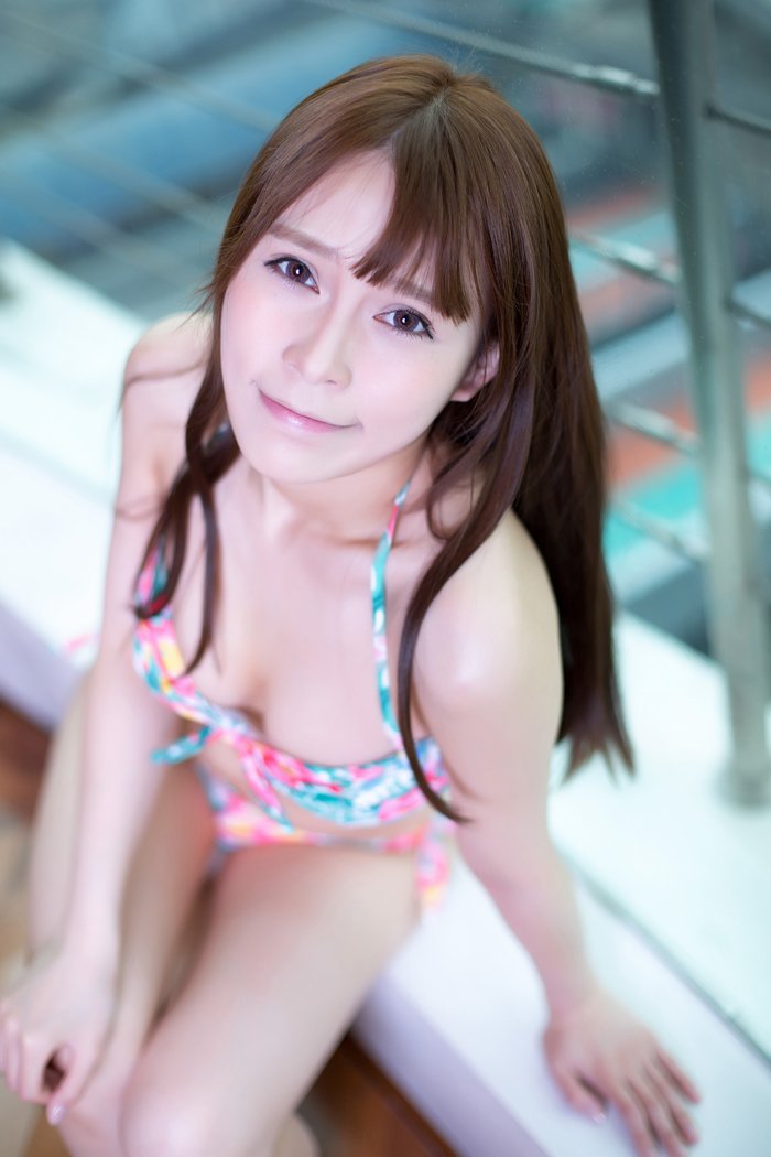 Carol酱性感高叉泳装写真集