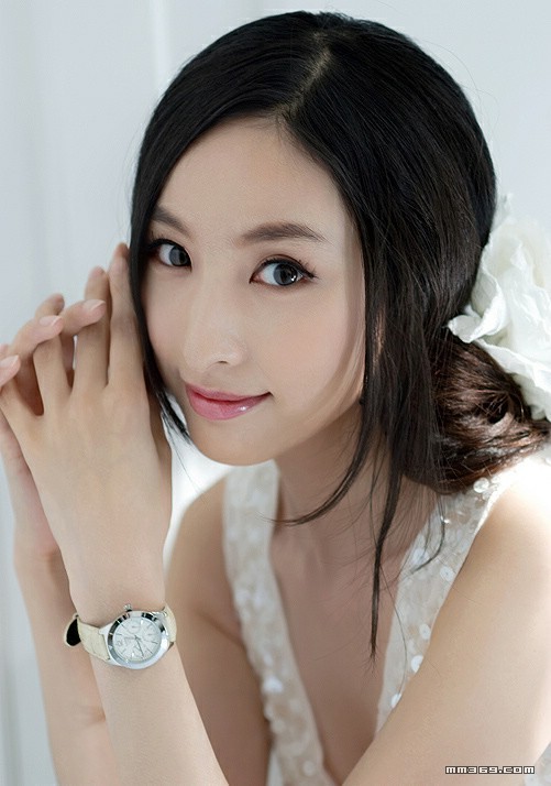 高雅纯净的高清美女