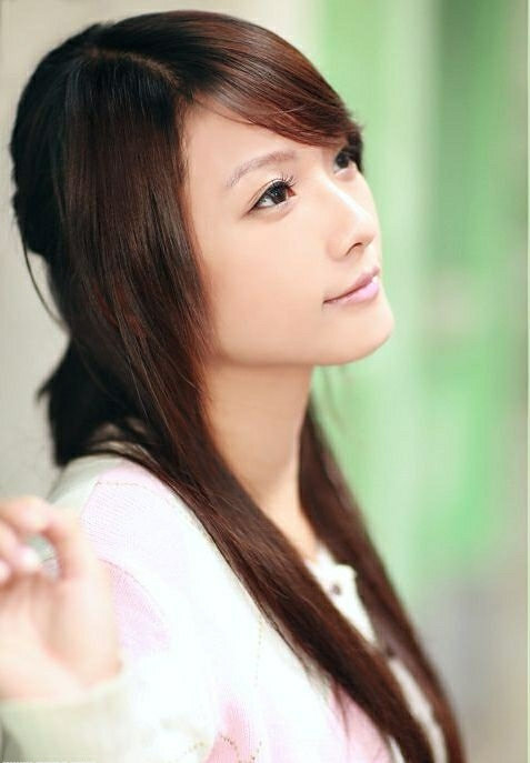 清新纯美的90后少女