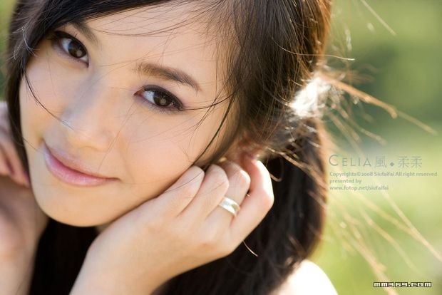 CeliaKungq的清新魅力