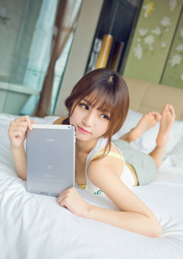 小猫女Pad代言,俏小俊写真