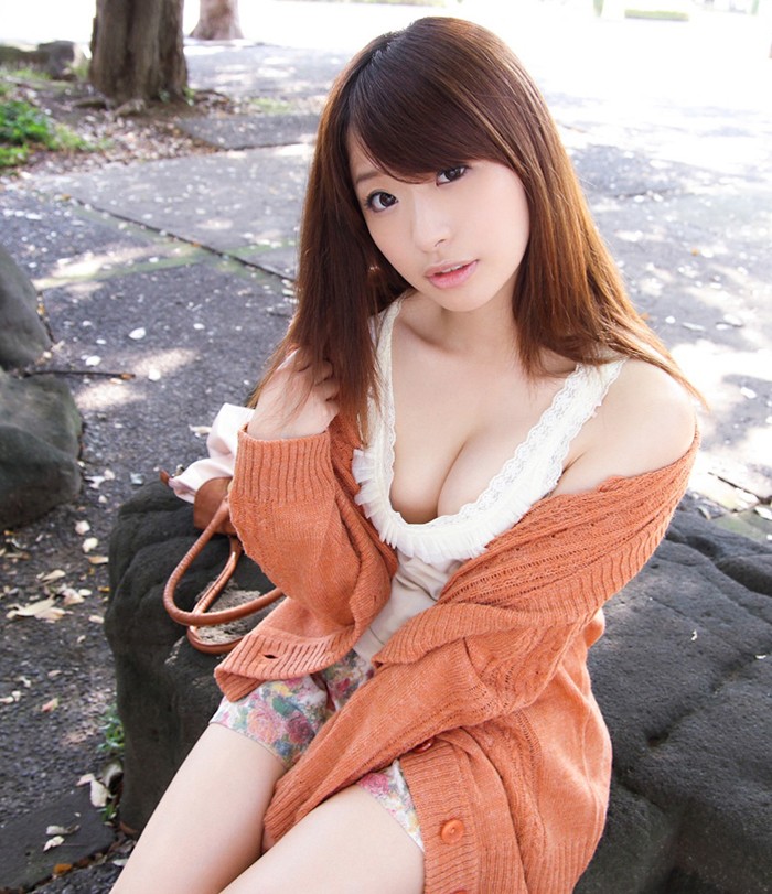 90后日本美女酒店诱惑写真