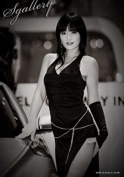 韩国美女车模金诗香惊艳亮相