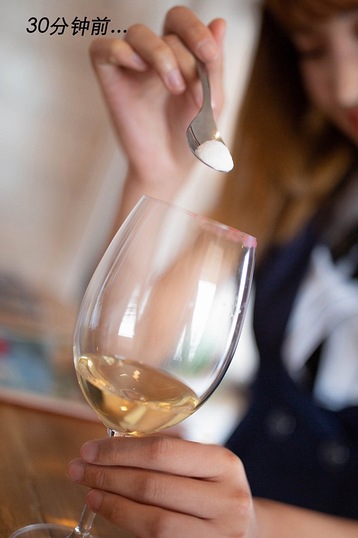 火辣总裁阿朱性感诱惑，挑逗你的视觉！