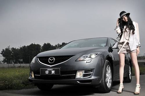 小龙女对决马自达睿翼