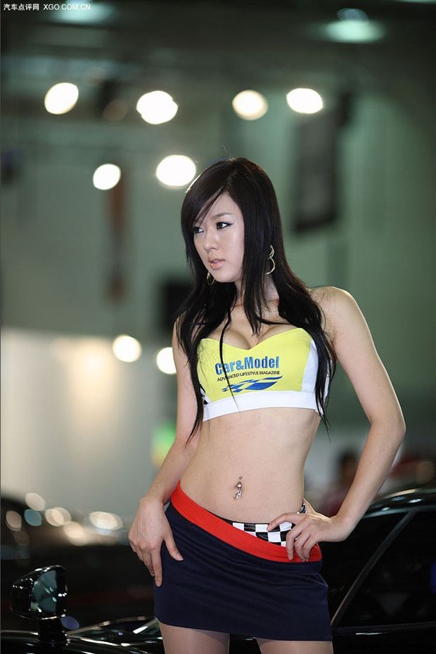 惊艳车模黄美姬，韩国绝色美女！