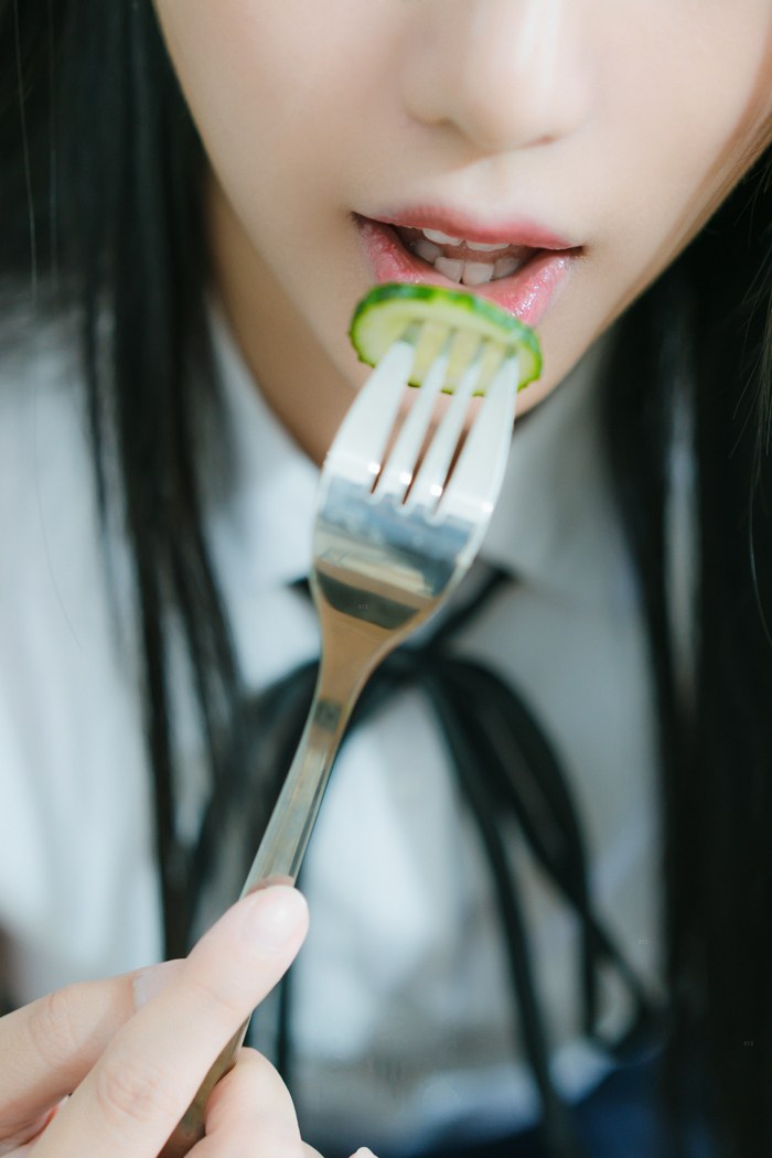 宓兔兔性感诱惑，展现气质玉女风采