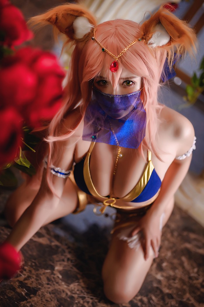 美乳狐妖夺魂抱走莫子傲