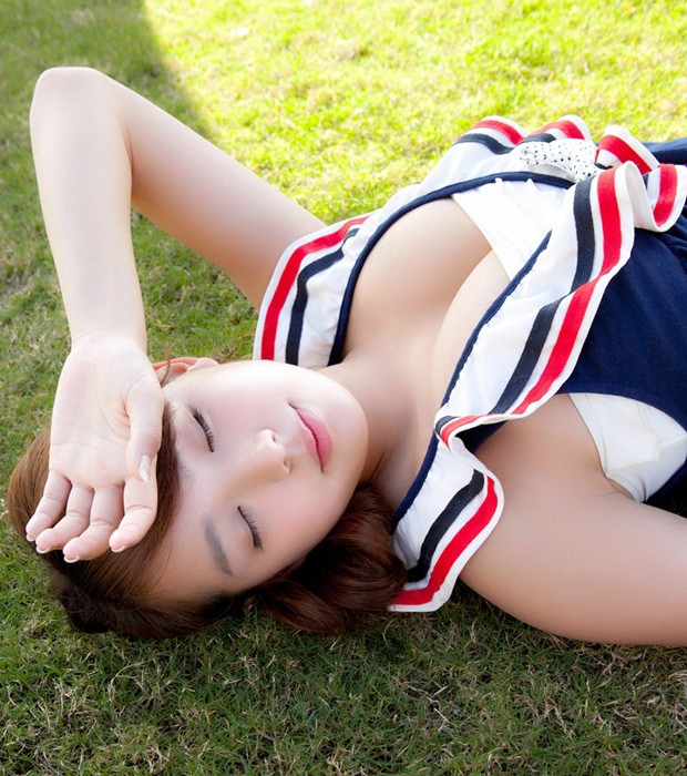 筱崎爱高清泳衣写真，绝美少女诱惑