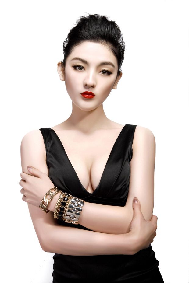 中戏校花孙璐的迷人写真