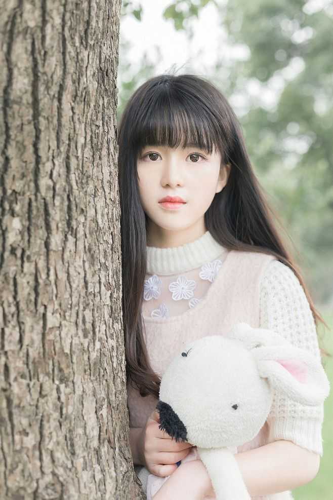 可爱少女的兔子