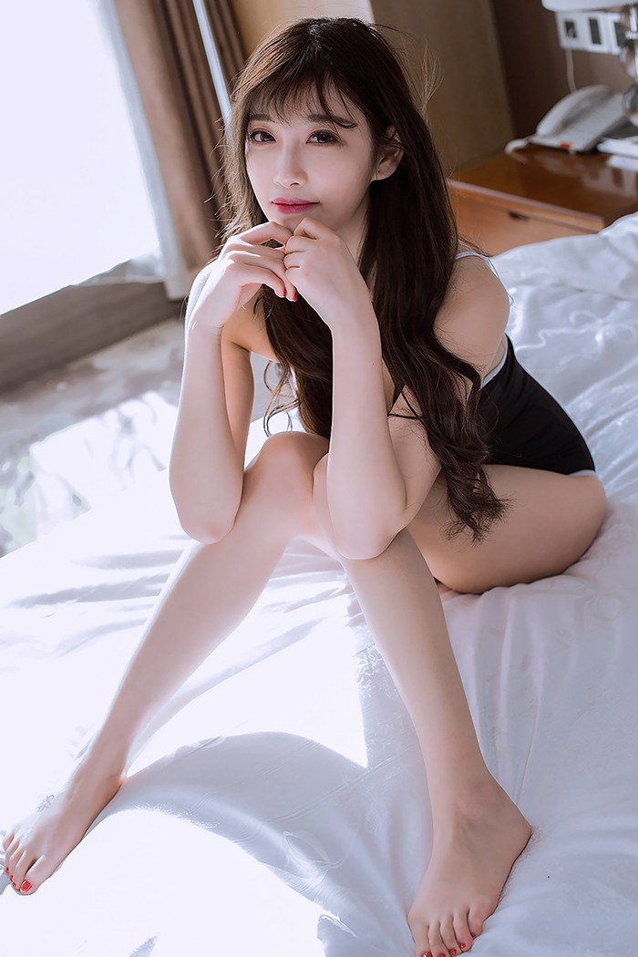 杨晨晨：绝美容颜姣好身姿