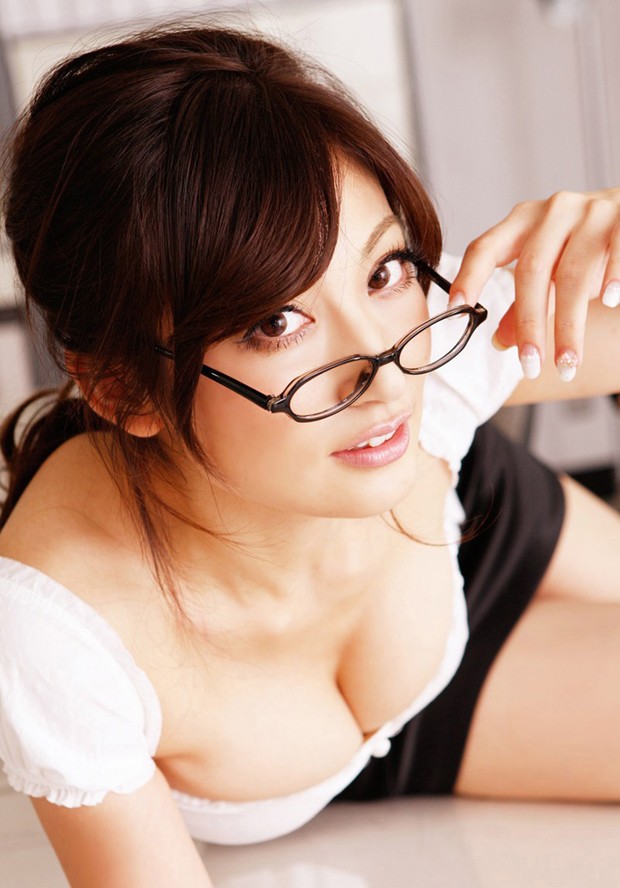 熊田曜子性感美图，魅力无限！