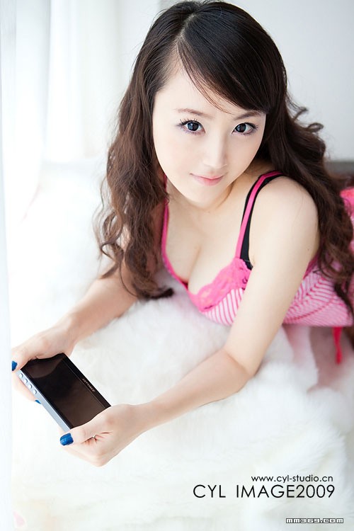 南大人文系女生，优雅迷人