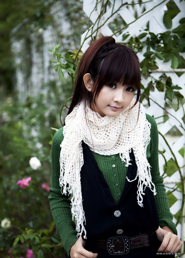 台湾果子闪闪大眼，迷人动人