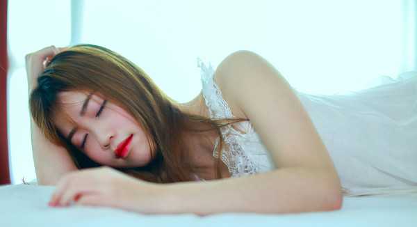 少女的室内生活