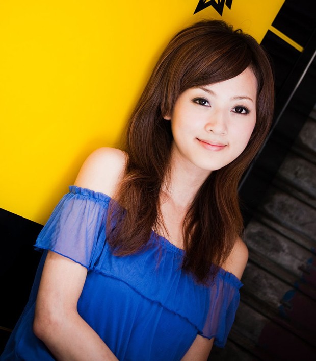 台湾美少女果子妹妹的纯美写真