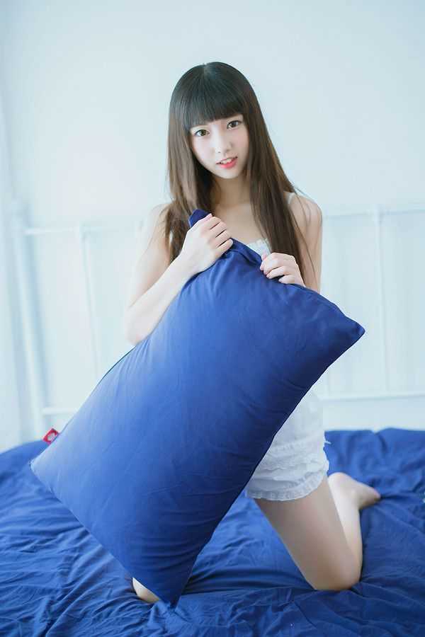 清新少女，青春靓丽