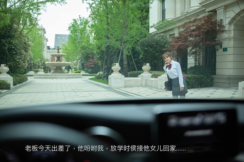 小妹弹嫩美臀，激情十足