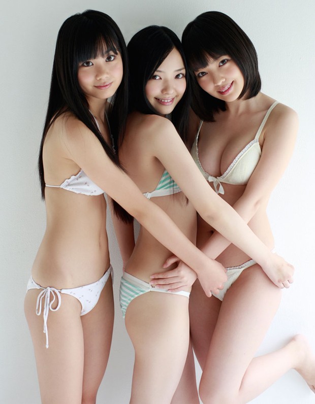 清新写真：超萌美少女组合比基尼