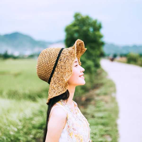 田野阴天，你却是阳光