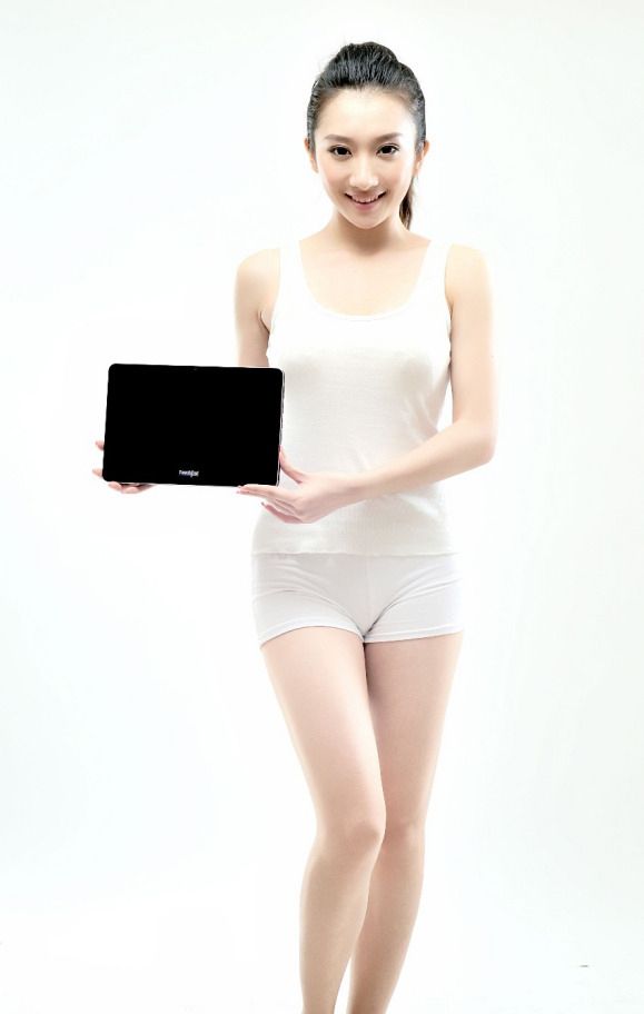 黑白之恋 天使美女笔记本代言